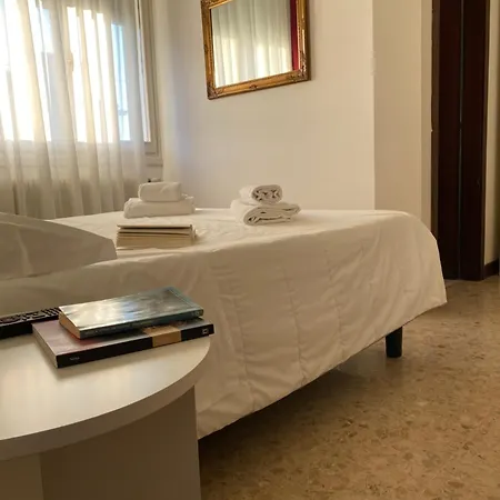 Orio E Beatrice البندقية-ليدو