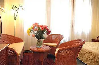 Orio & Beatrice Hotel 3*